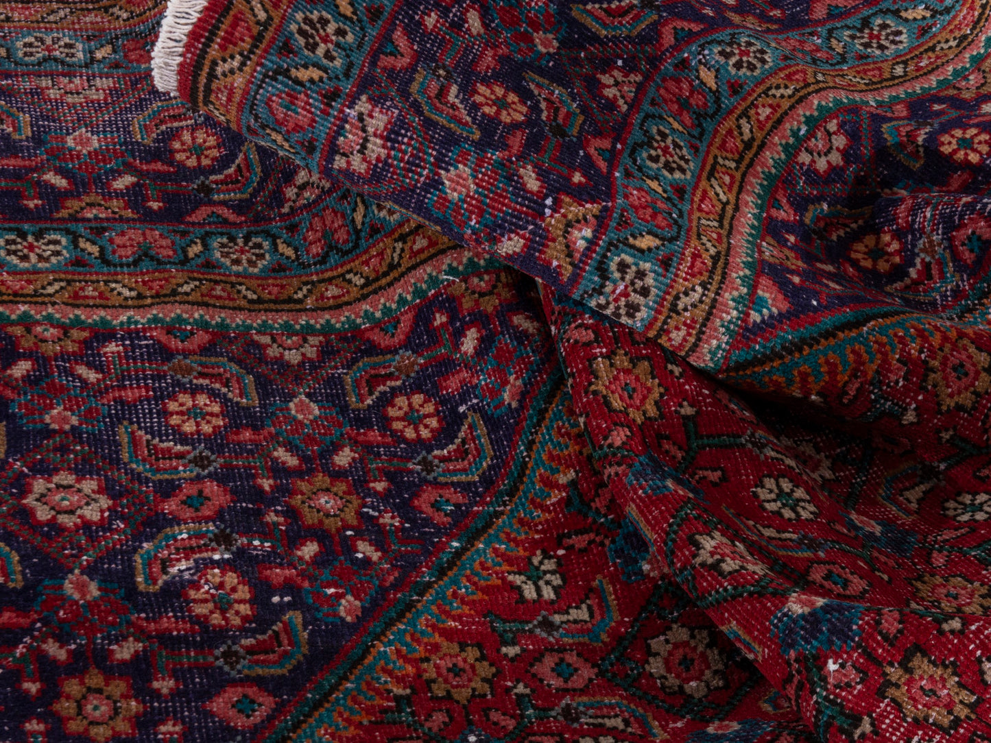 4459 - 9'10" x 12'6"