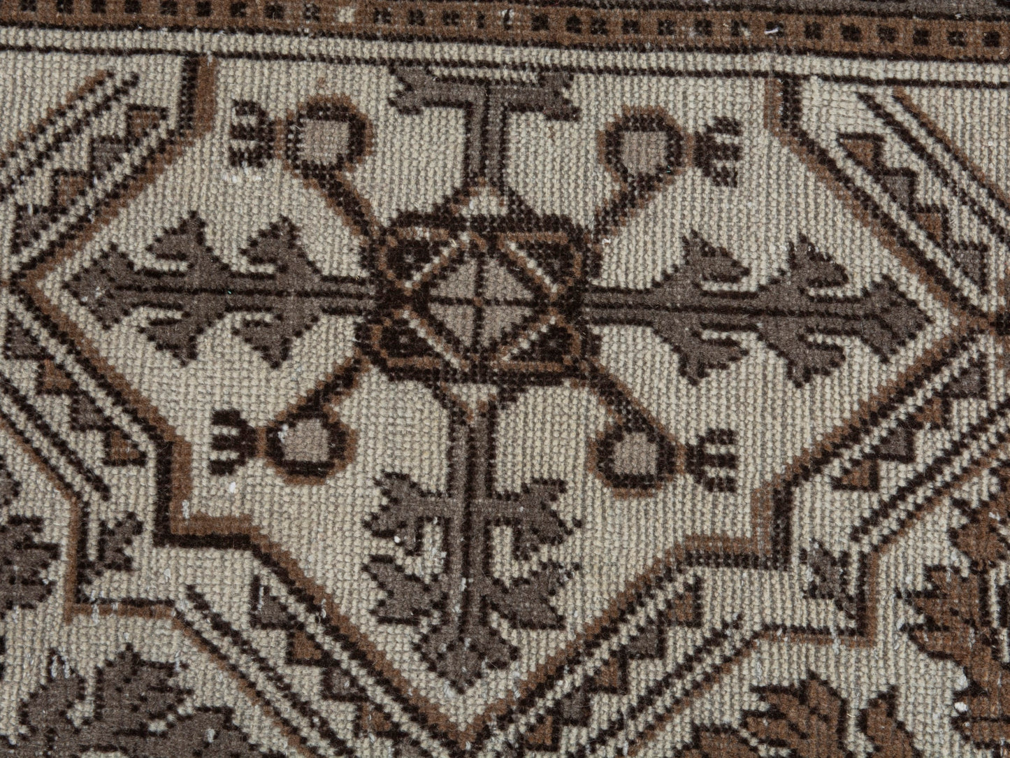 4460 - 7'10" x 10'11"