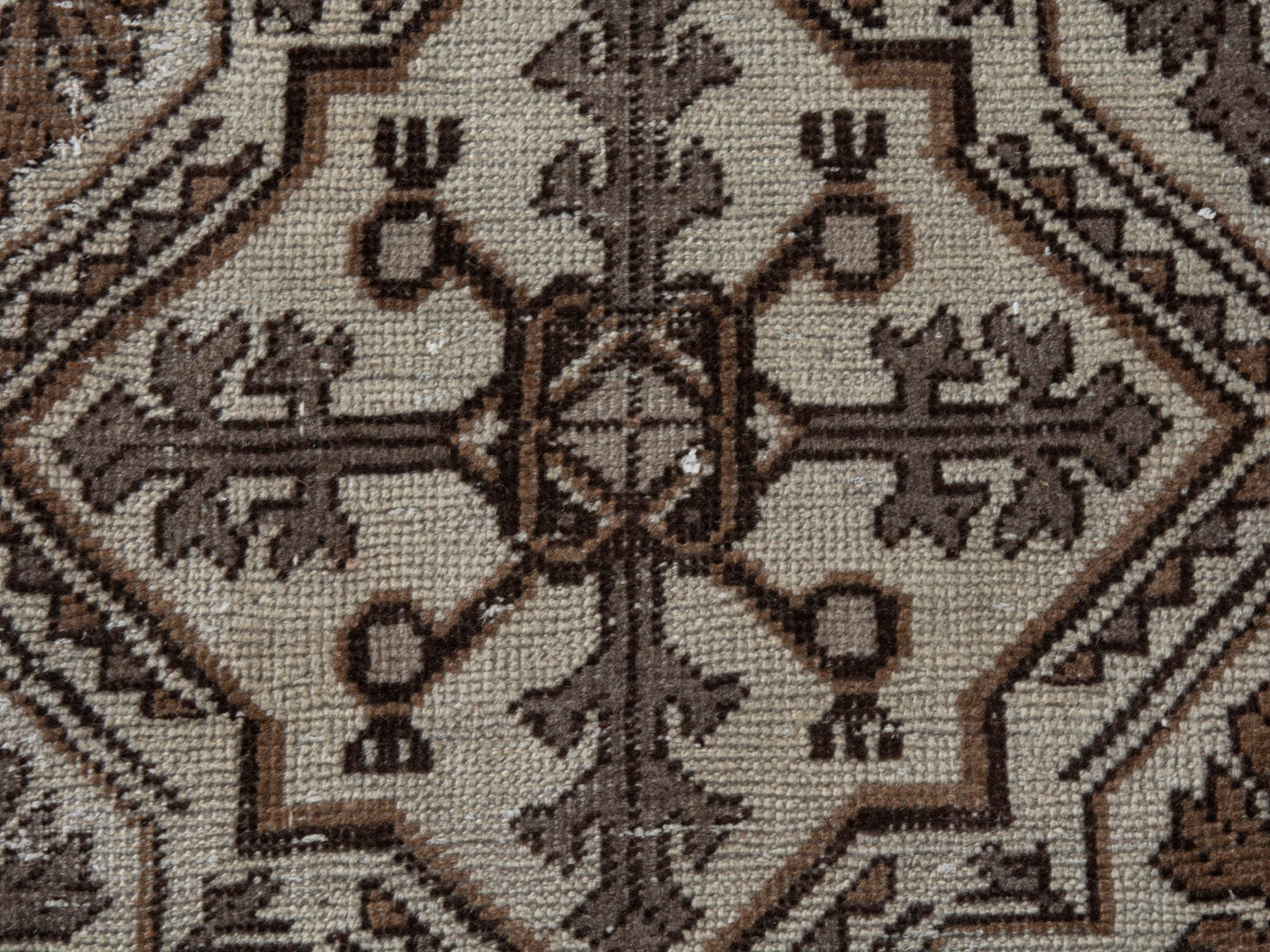 4460 - 7'10" x 10'11"