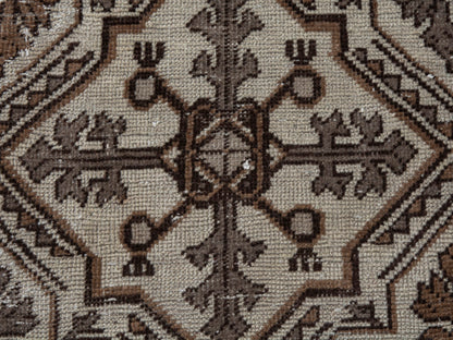 4460 - 7'10" x 10'11"