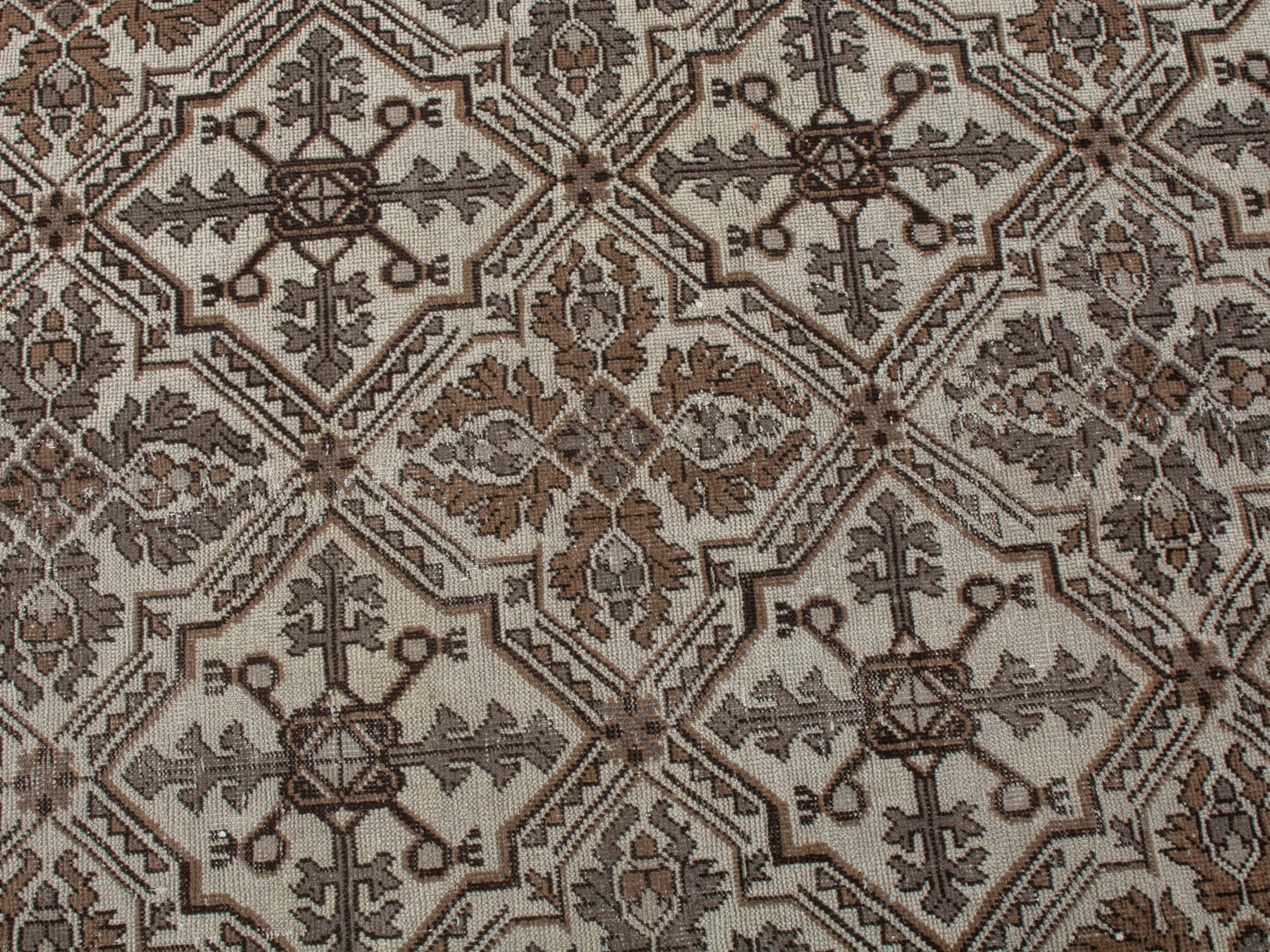 4460 - 7'10" x 10'11"