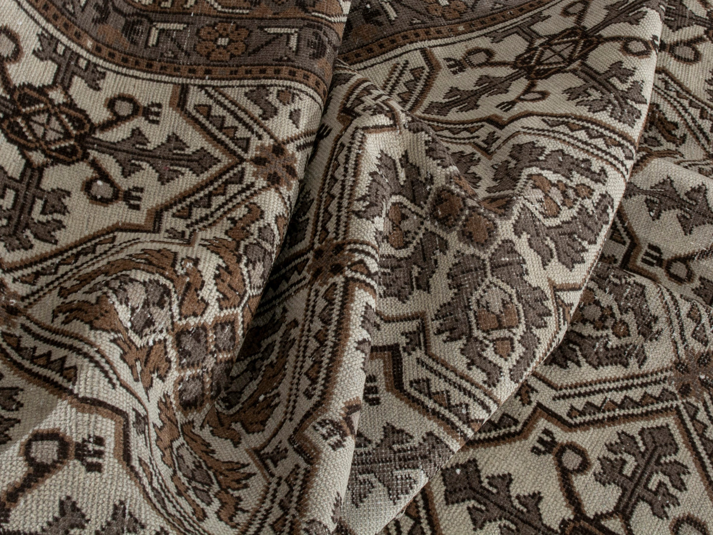 4460 - 7'10" x 10'11"