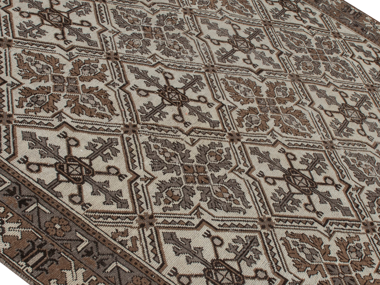 4460 - 7'10" x 10'11"