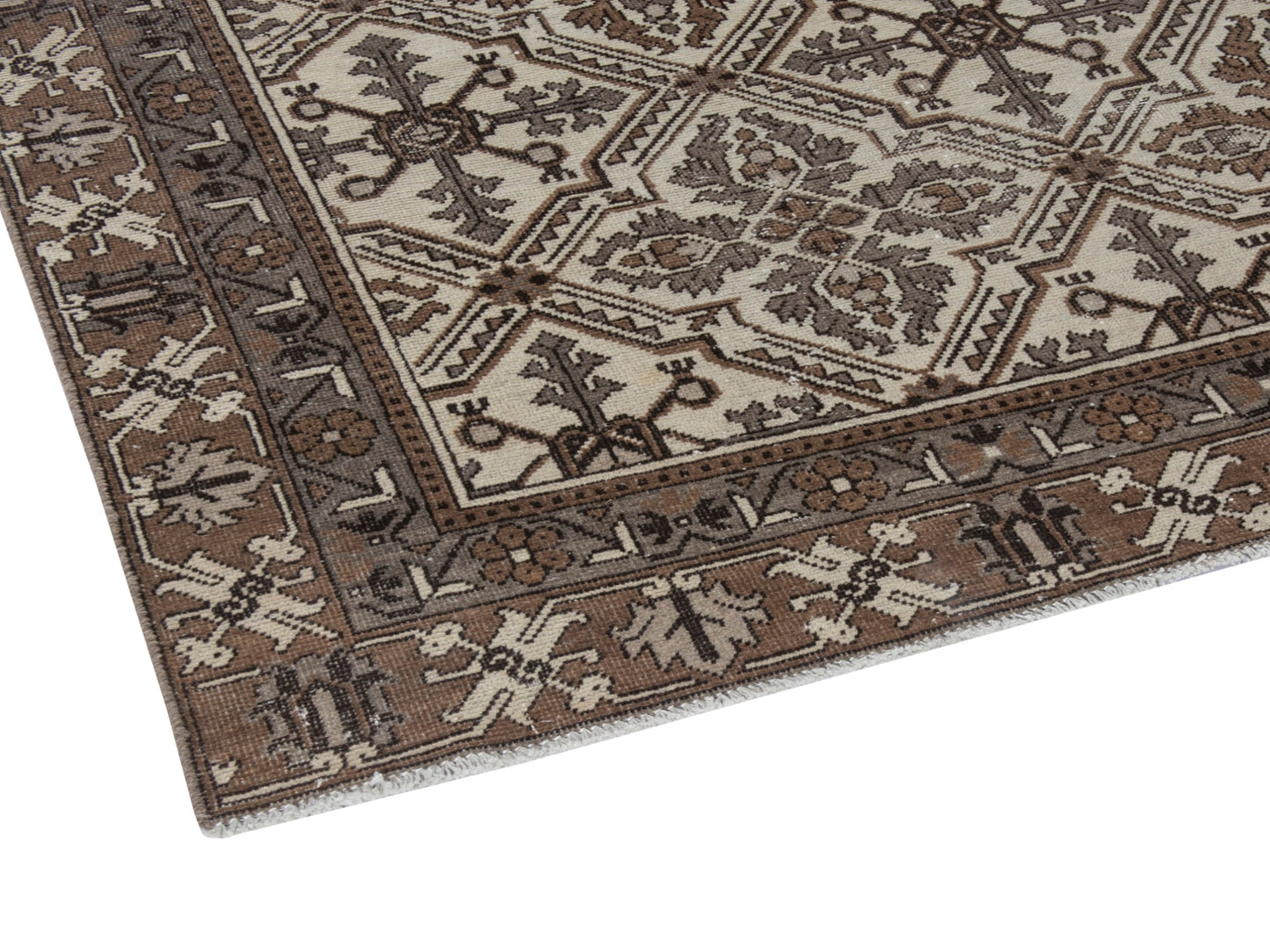 4460 - 7'10" x 10'11"