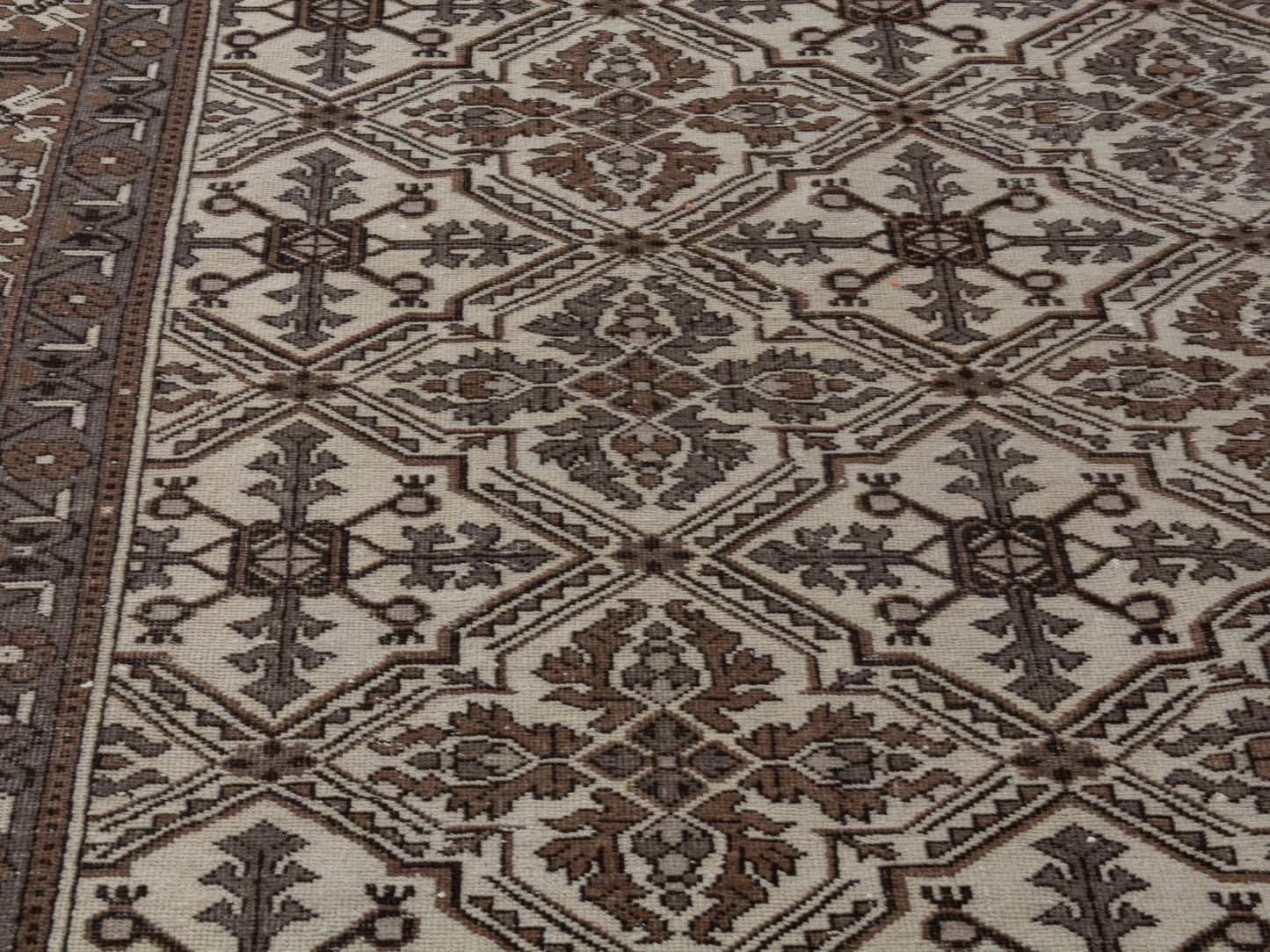 4460 - 7'10" x 10'11"