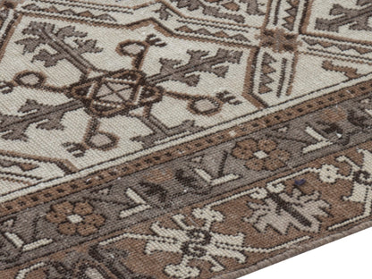 4460 - 7'10" x 10'11"