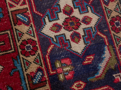 4478 - 9'10" x 13'4"