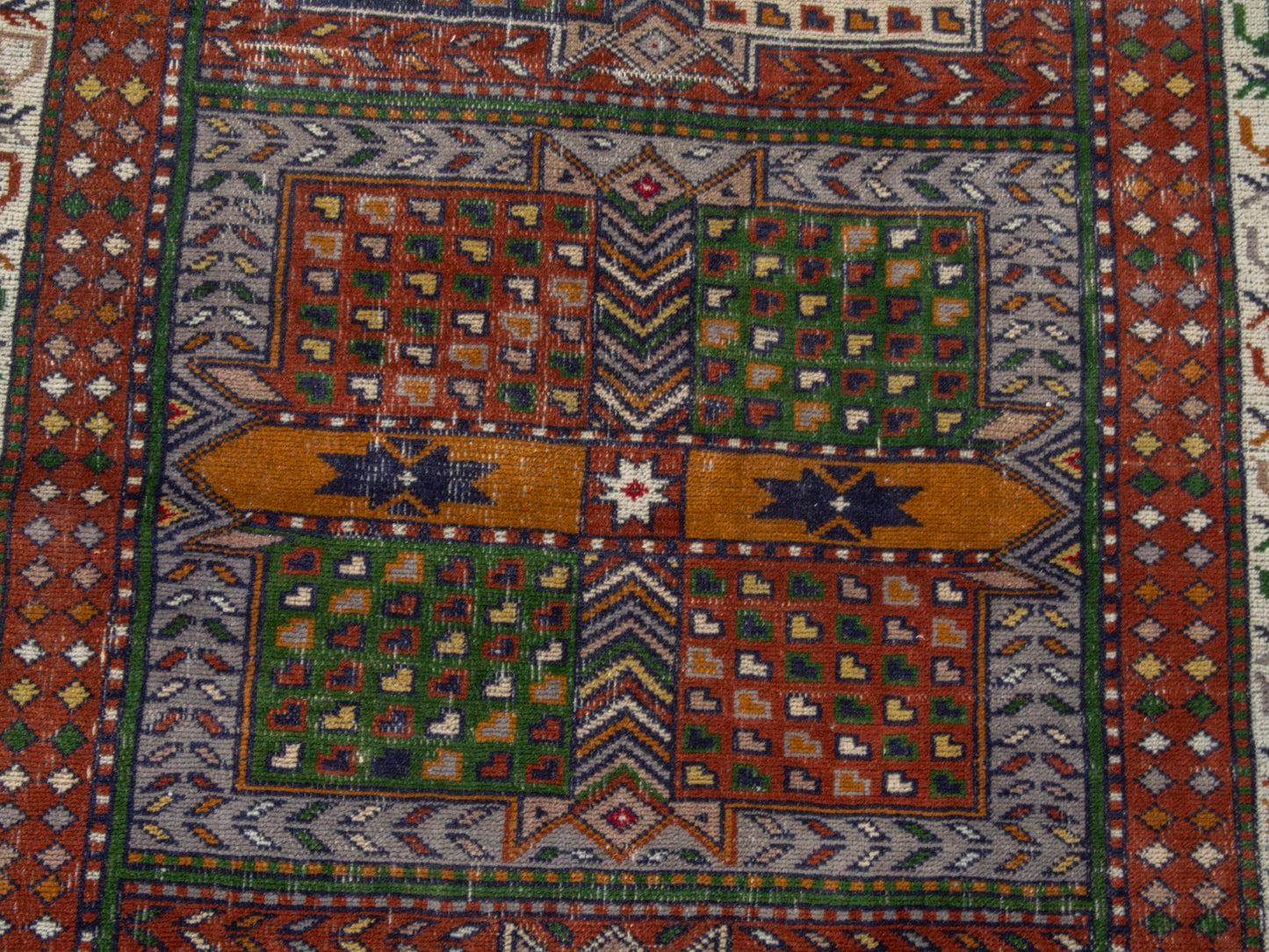 4506 - 3'11" x 5'11"