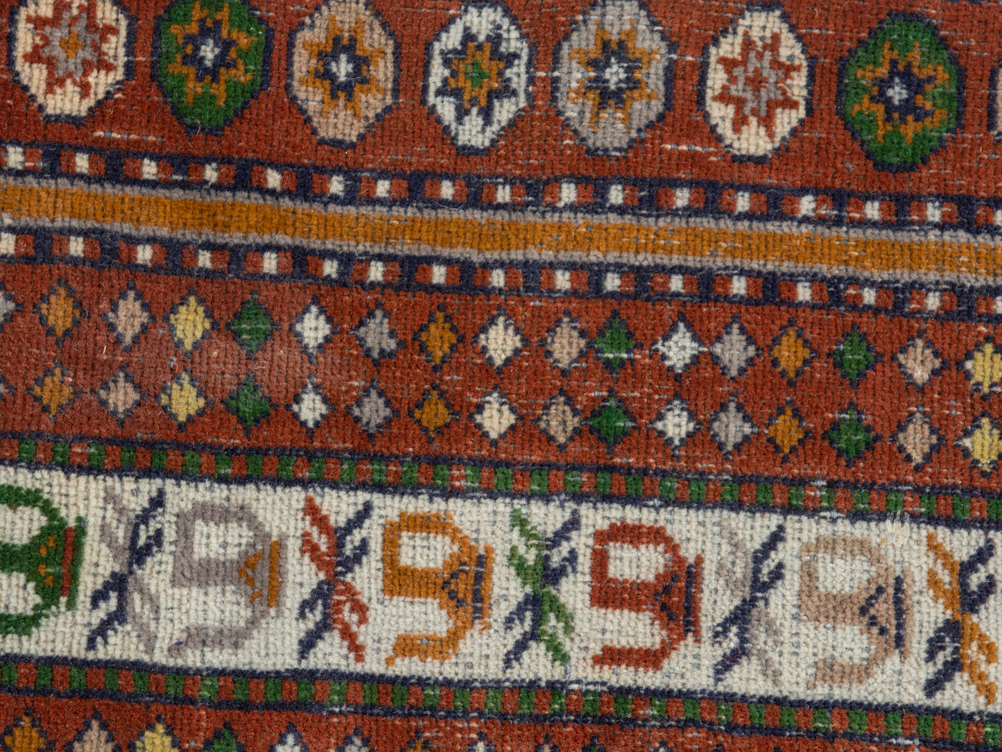 4506 - 3'11" x 5'11"