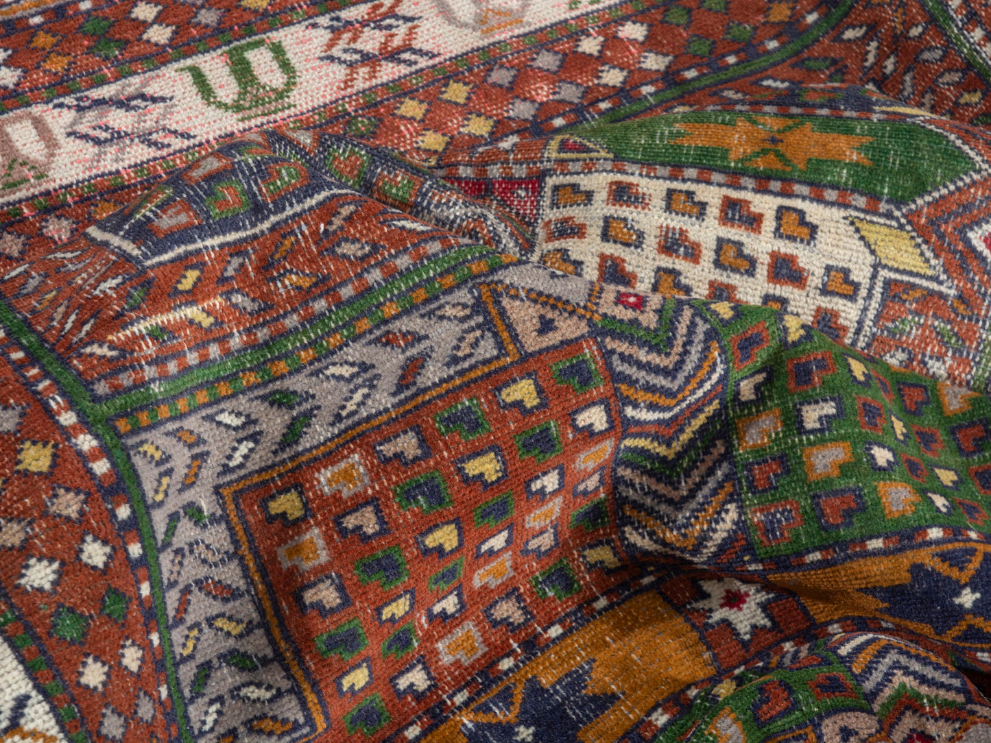 4506 - 3'11" x 5'11"