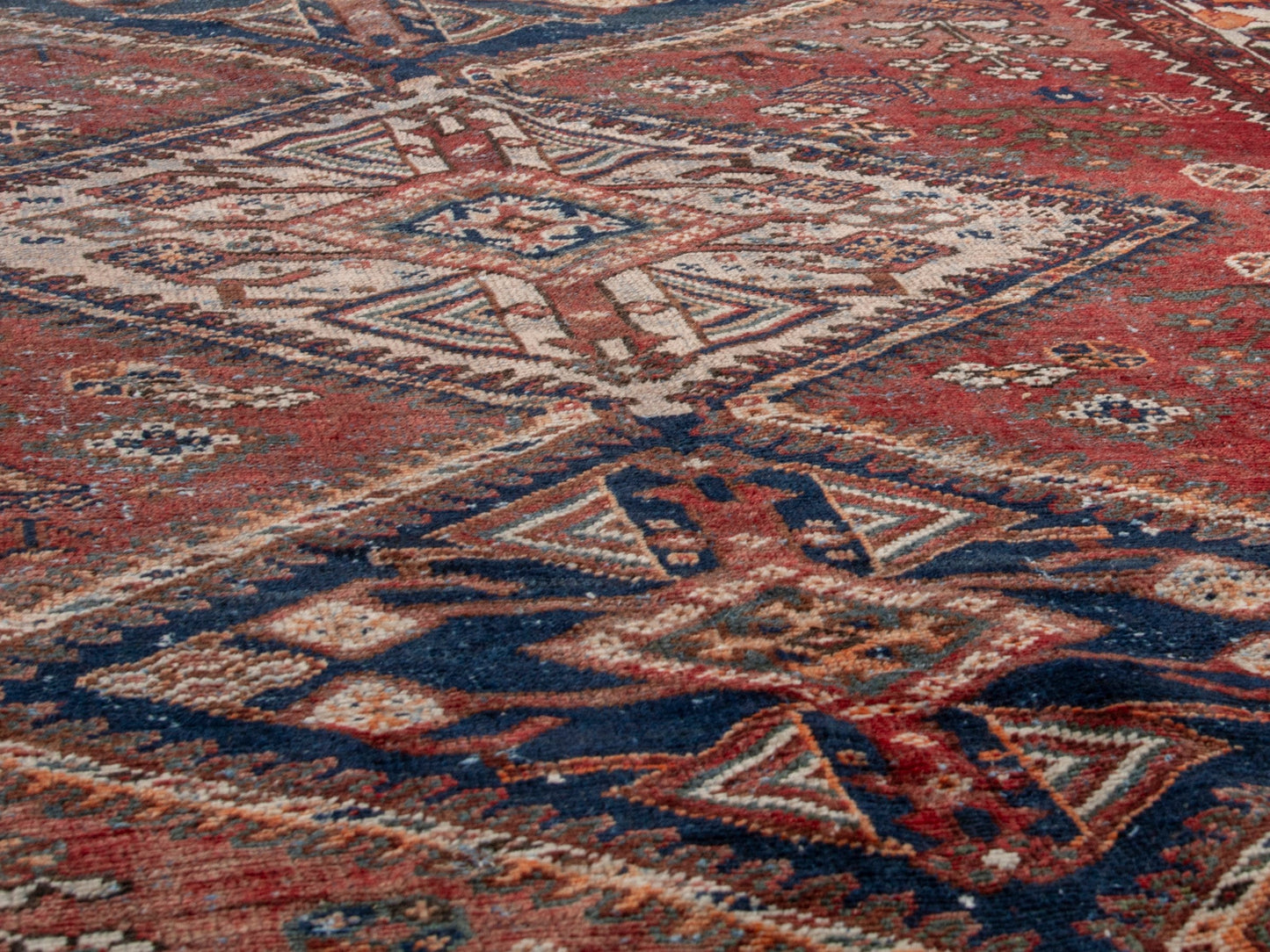 4681 - 5'6" x 10'10"