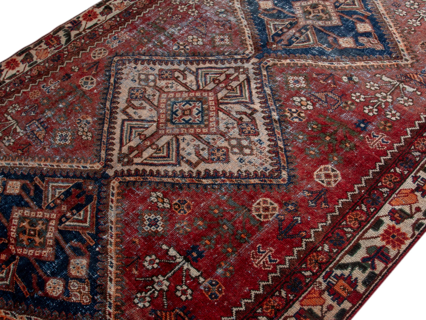 4681 - 5'6" x 10'10"