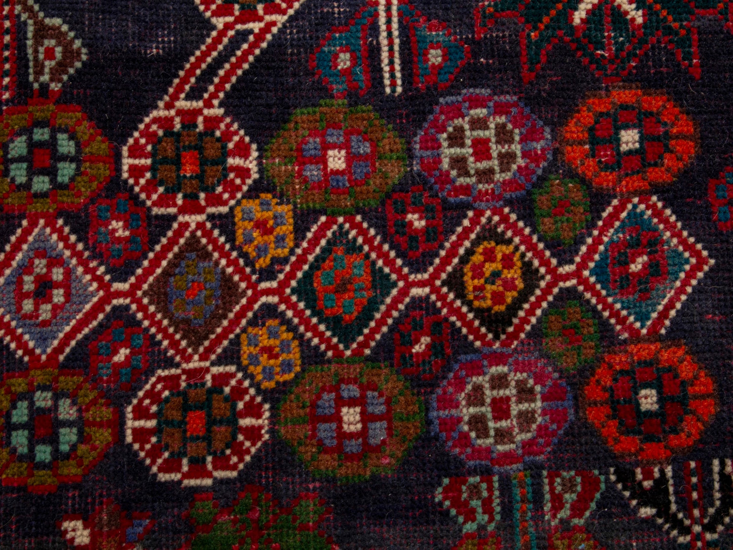 4689 - 6'11" x 9'11"