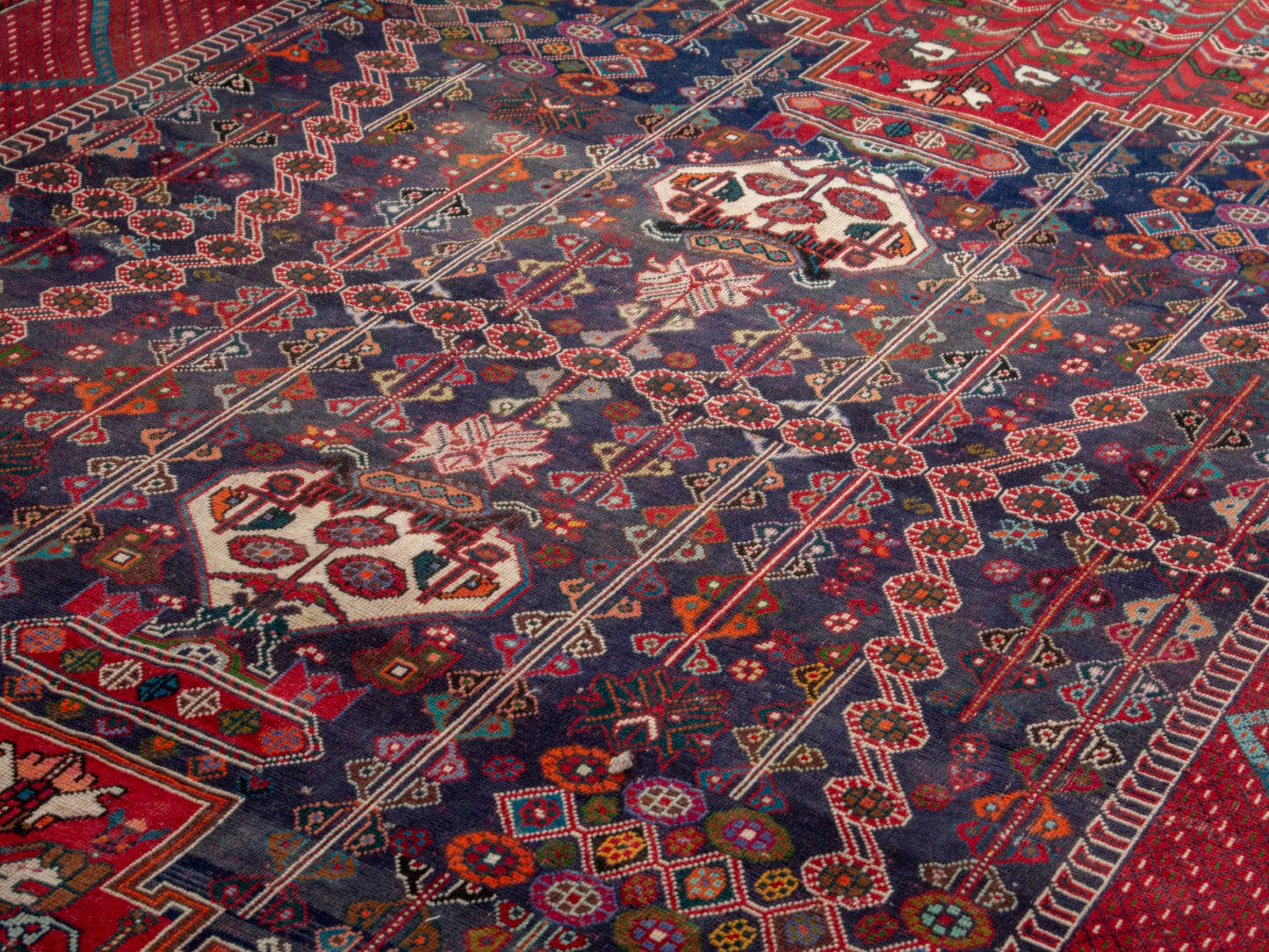 4689 - 6'11" x 9'11"