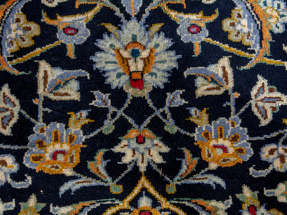 4702 - 9'11" x 13'5"