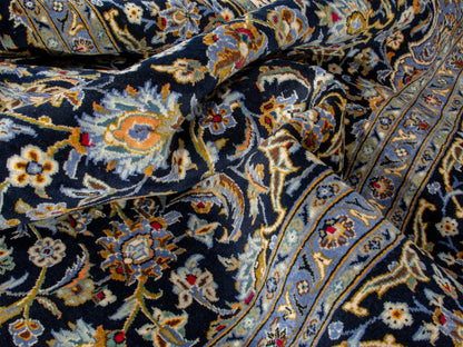 4702 - 9'11" x 13'5"