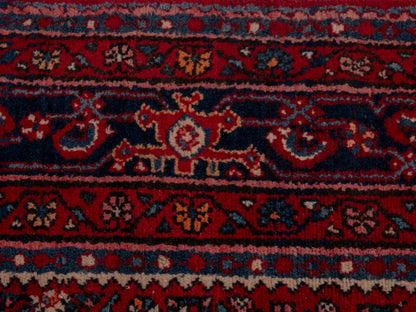 4704 - 6'9" x 10'10"