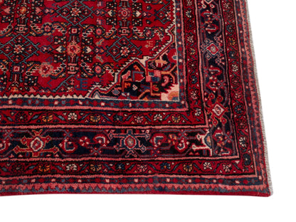 4704 - 6'9" x 10'10"