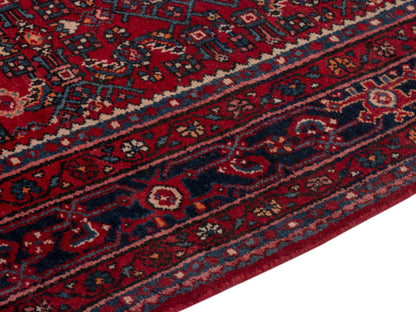 4704 - 6'9" x 10'10"