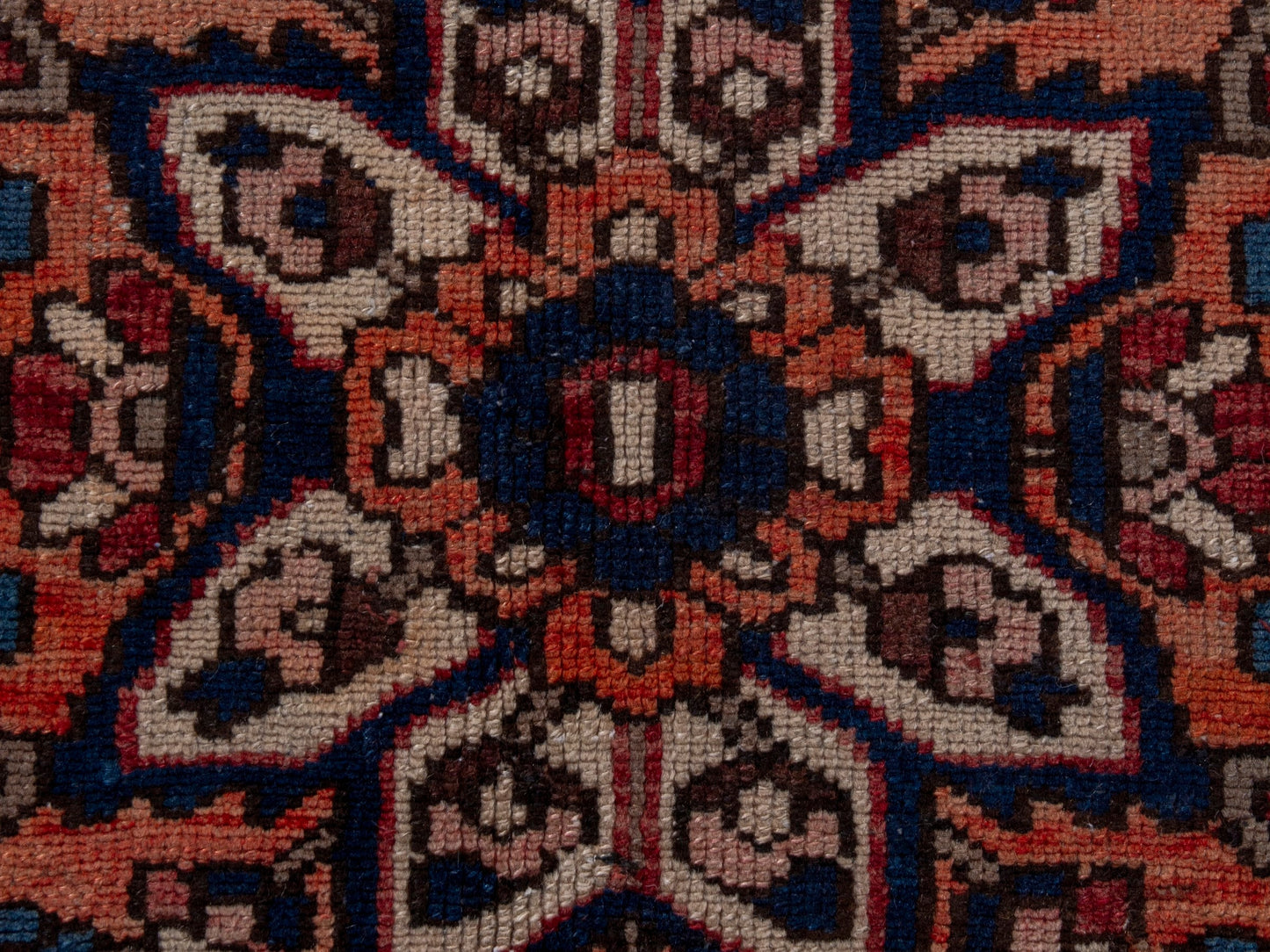 4710 - 10'3" x 12'8"