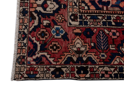 4710 - 10'3" x 12'8"