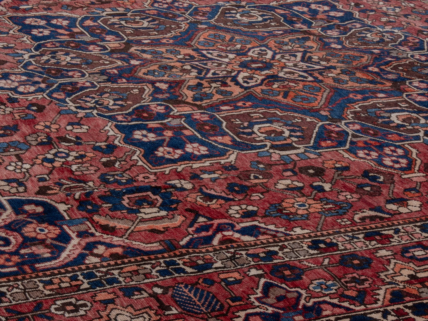 4710 - 10'3" x 12'8"