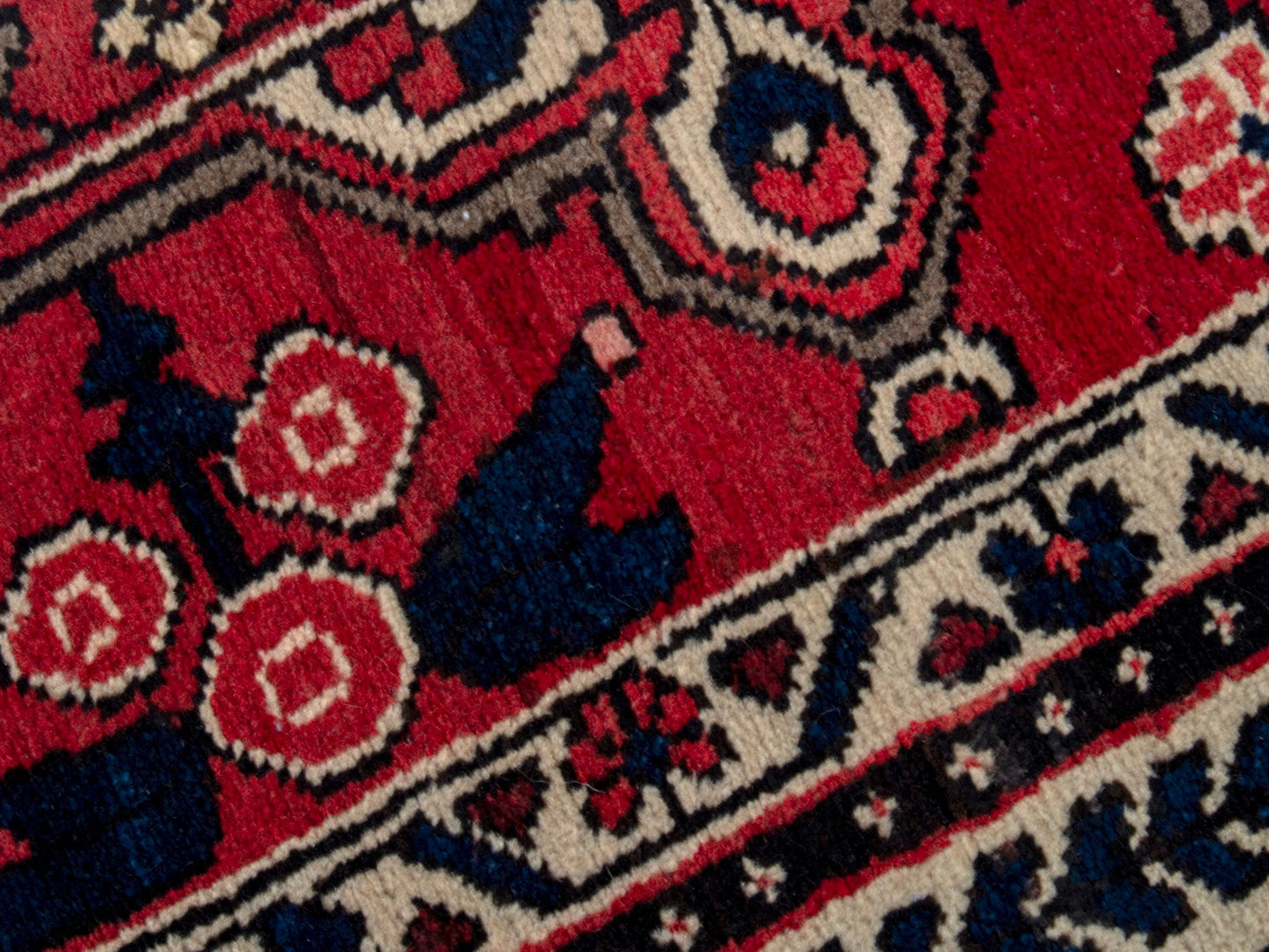 4715 - 6'11" x 10'2"