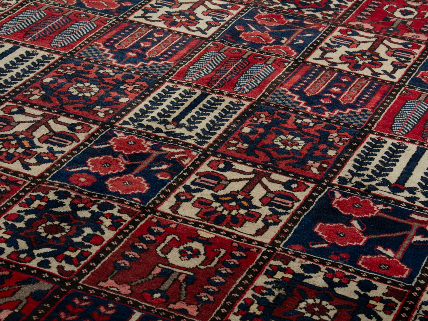 4715 - 6'11" x 10'2"