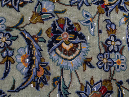 4716 - 10'1" x 13'7"