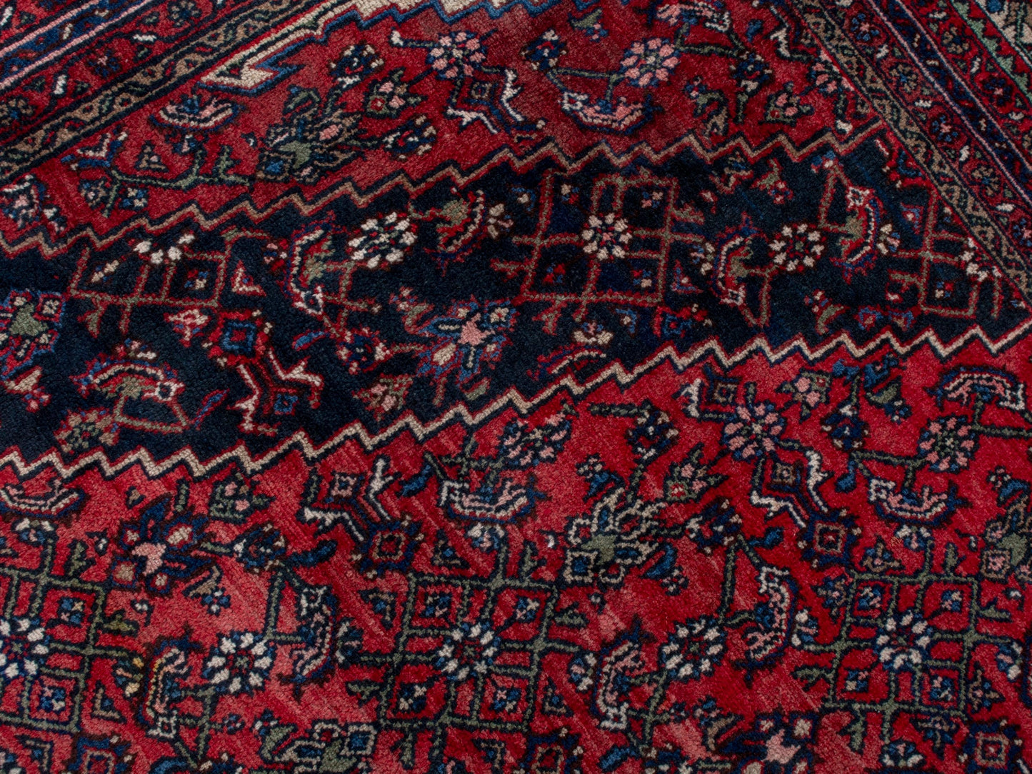 4724 - 11'2" x 17'3"