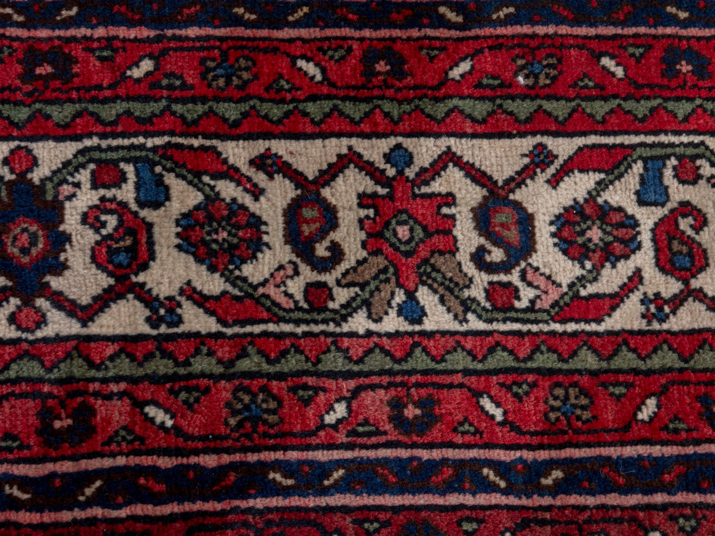 4724 - 11'2" x 17'3"