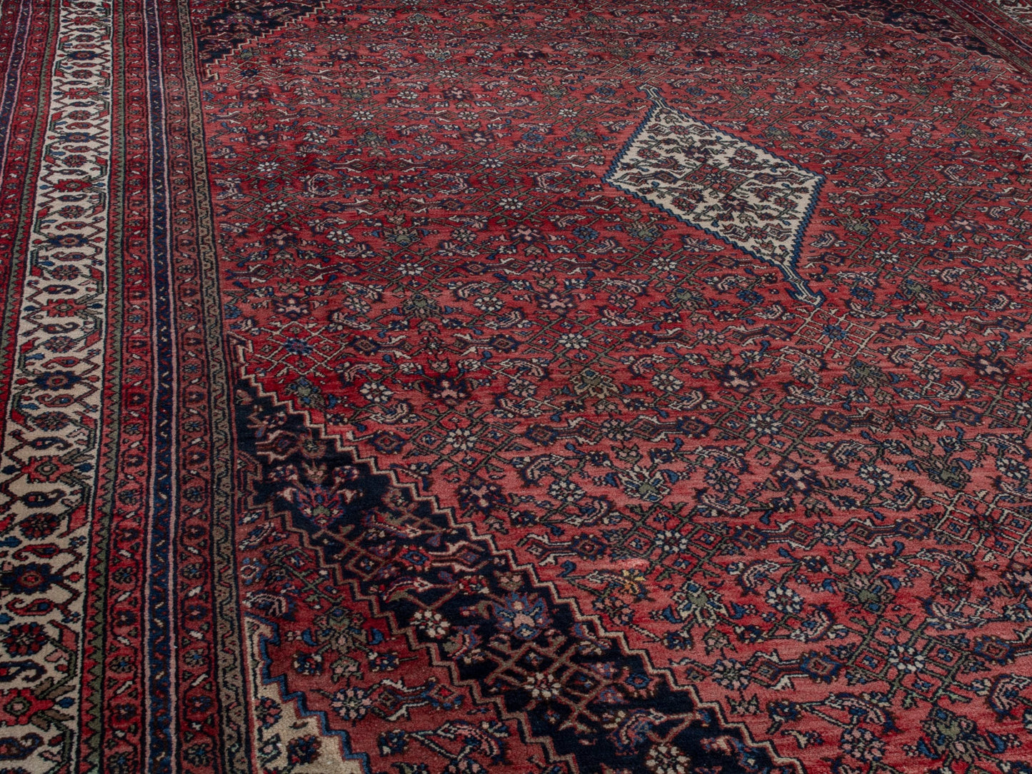 4724 - 11'2" x 17'3"