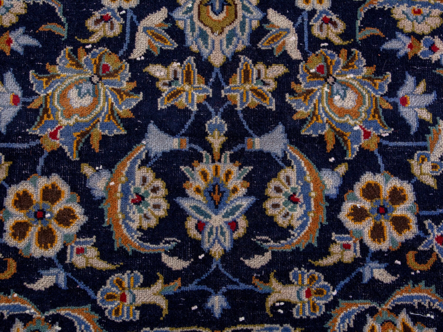 4726 - 9'10" x 13'3"