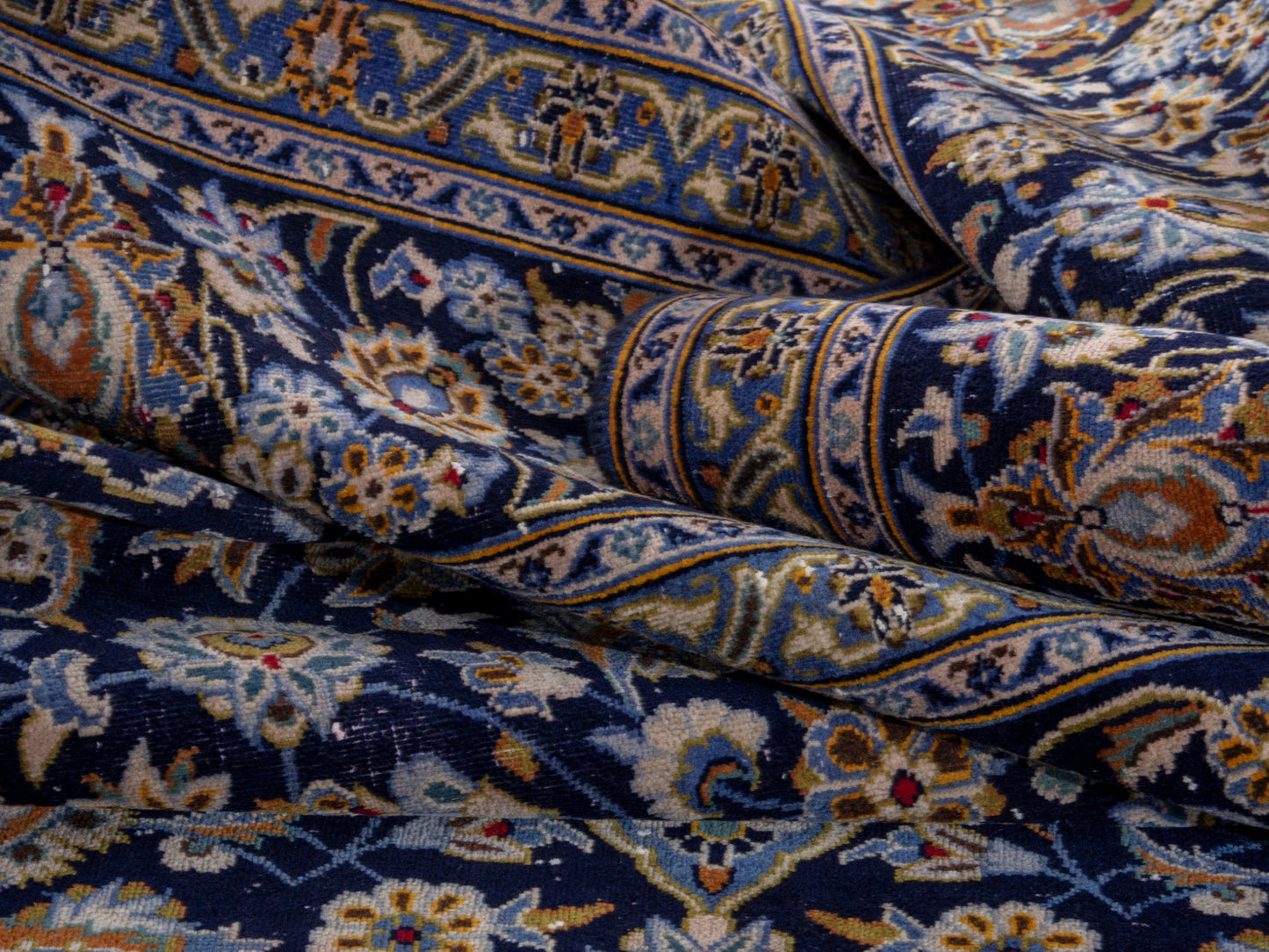 4726 - 9'10" x 13'3"