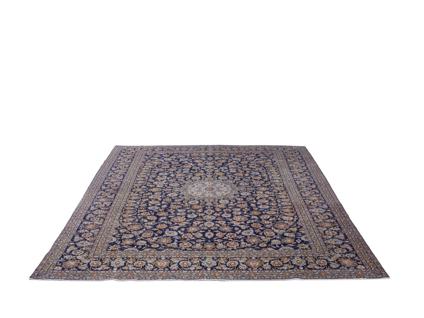 4726 - 9'10" x 13'3"