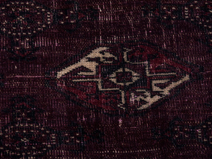 4730 - 10'10" x 13'1"