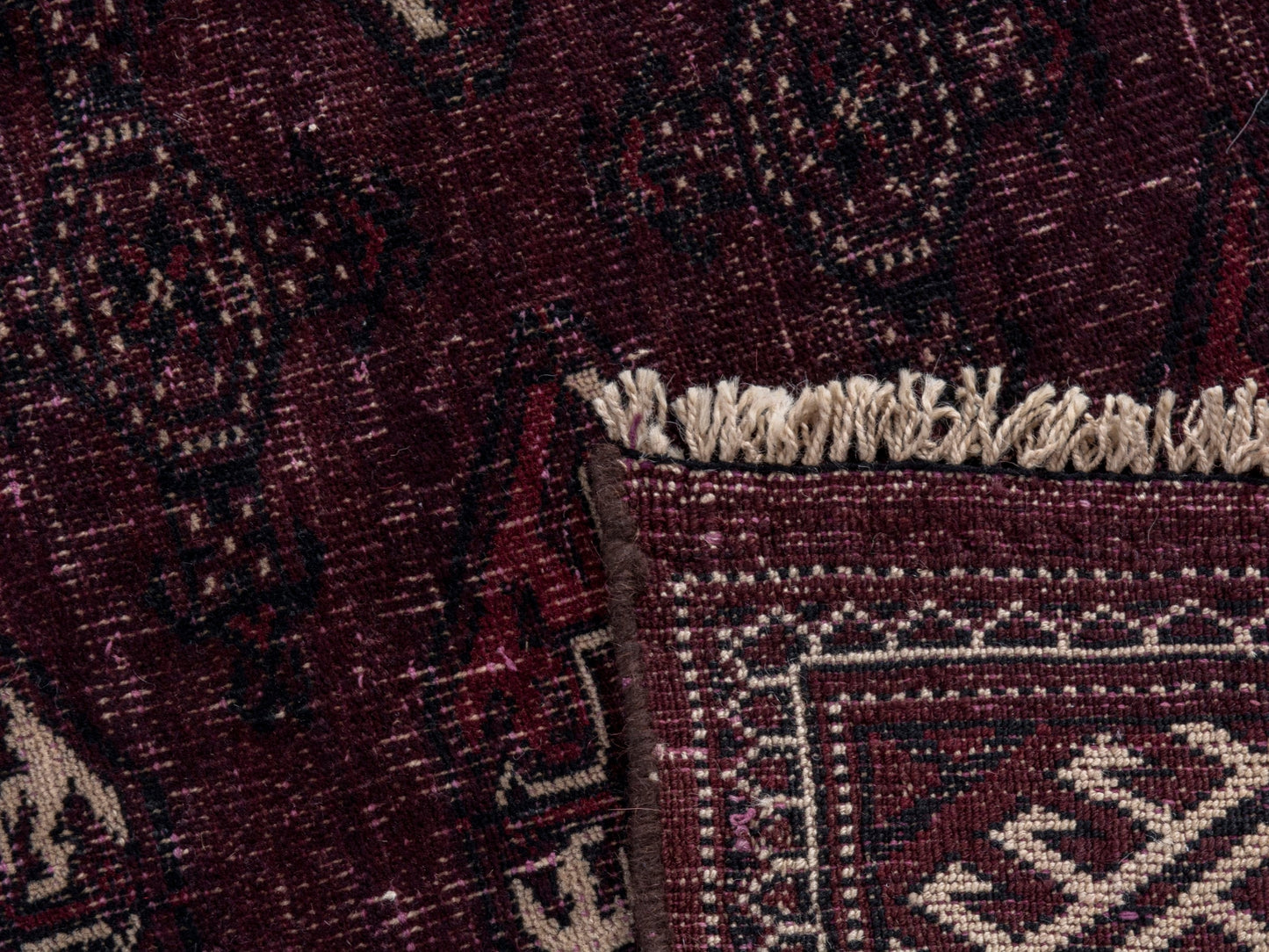 4730 - 10'10" x 13'1"