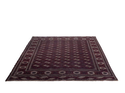 4730 - 10'10" x 13'1"