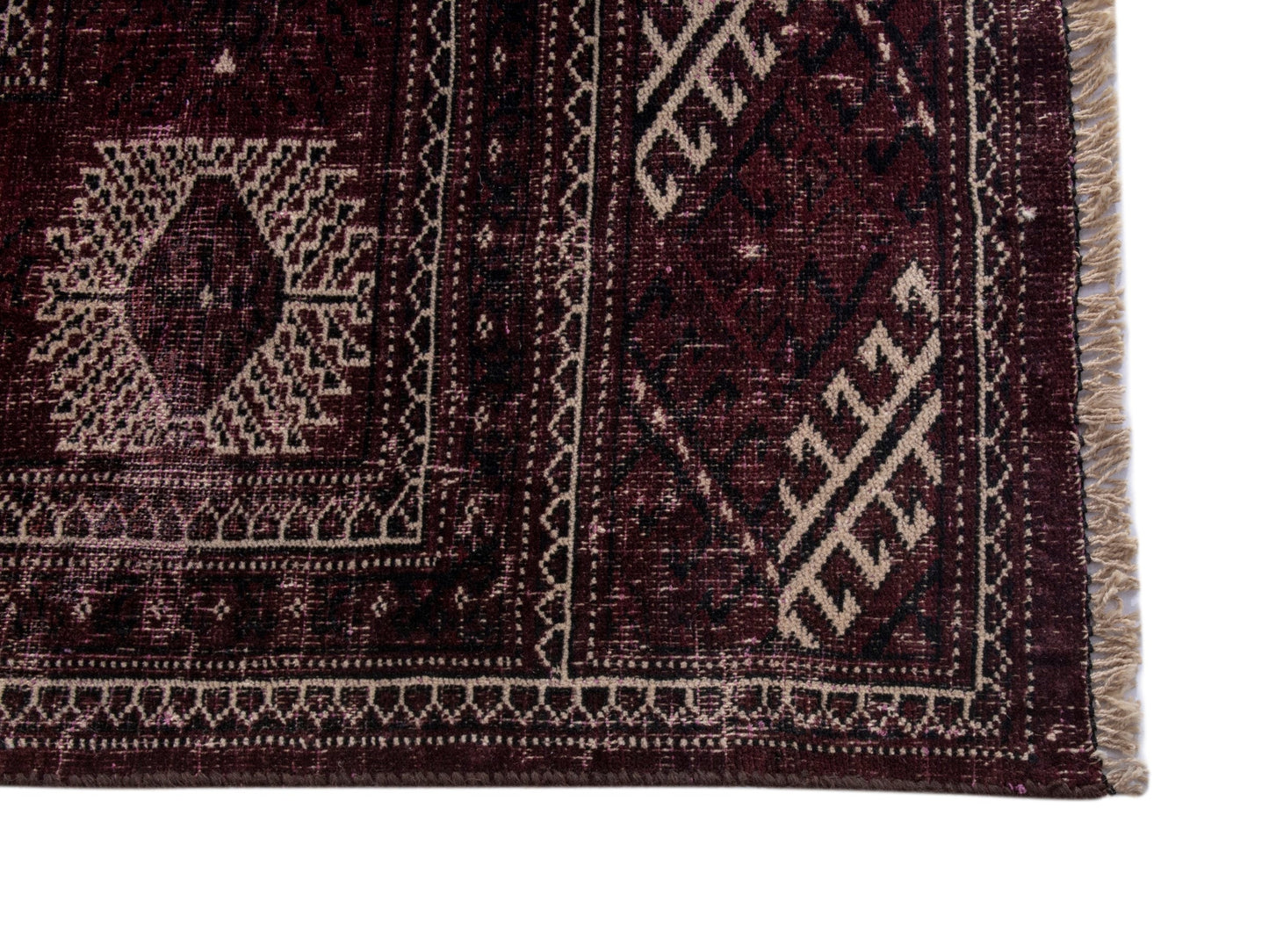 4730 - 10'10" x 13'1"