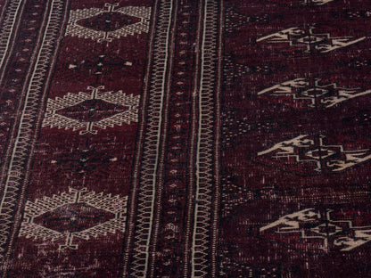 4730 - 10'10" x 13'1"