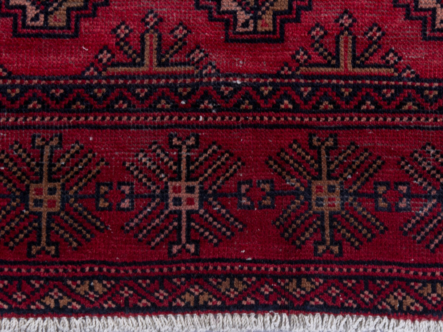 4734 - 4'10" x 10'1"