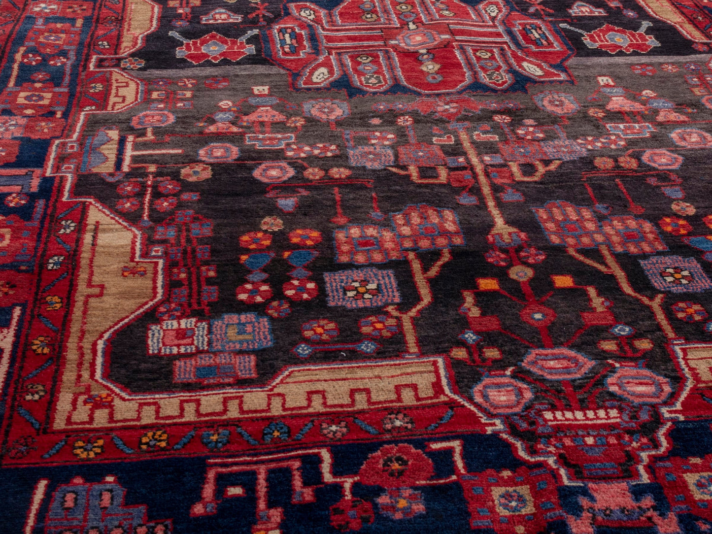 4744 - 5'10" x 10'10"