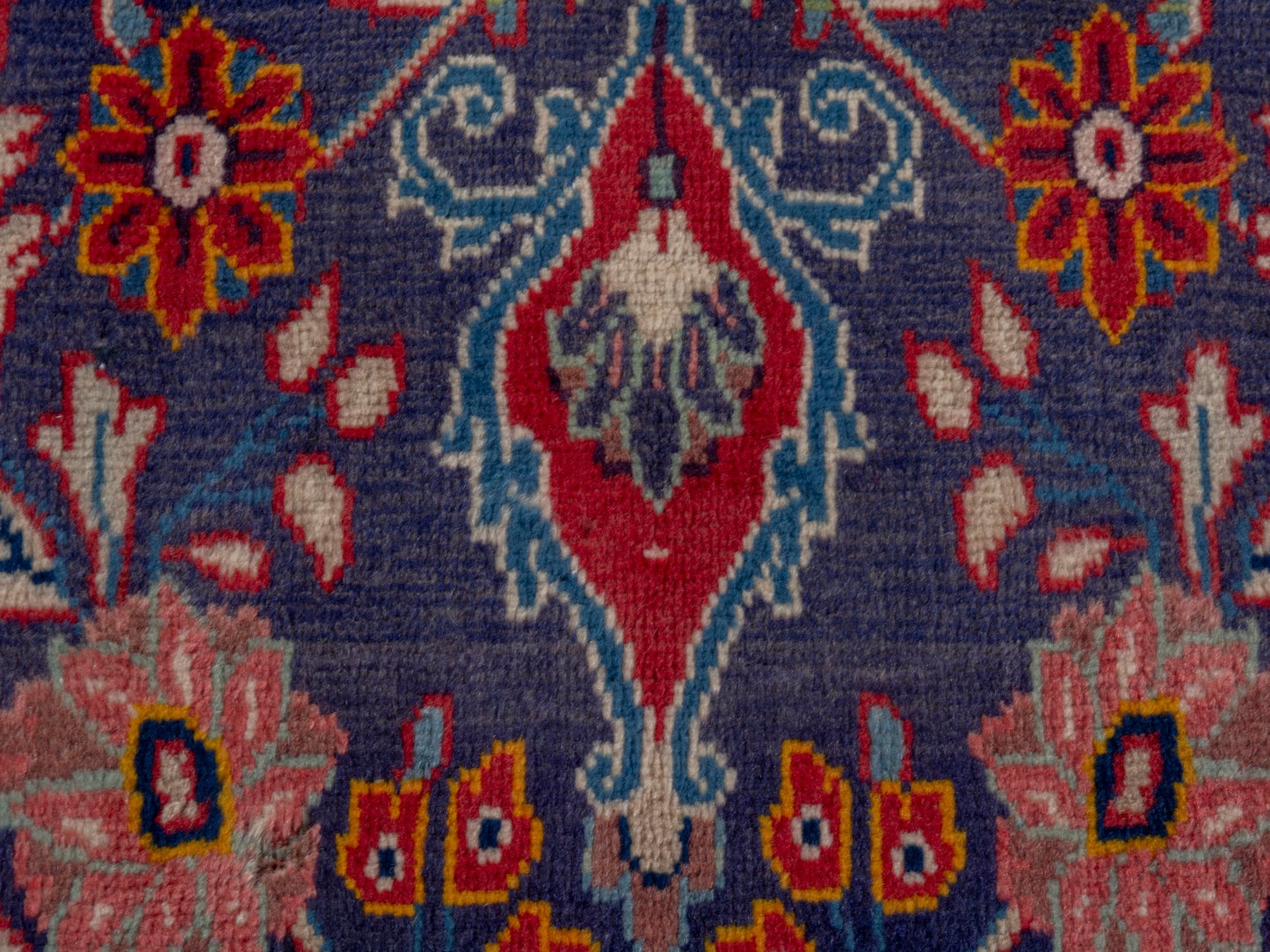 4747 - 4'10" x 10'5"