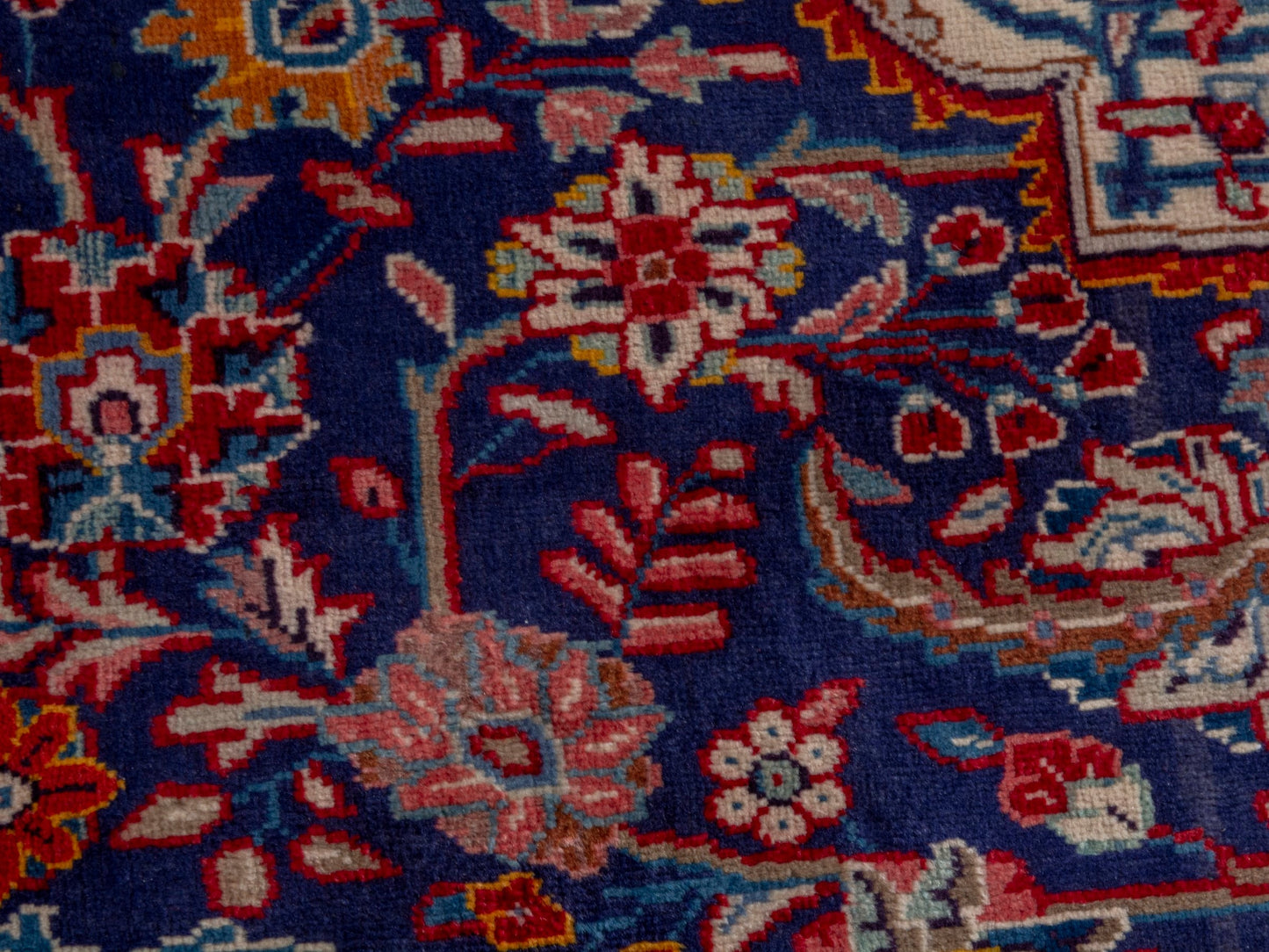 4747 - 4'10" x 10'5"