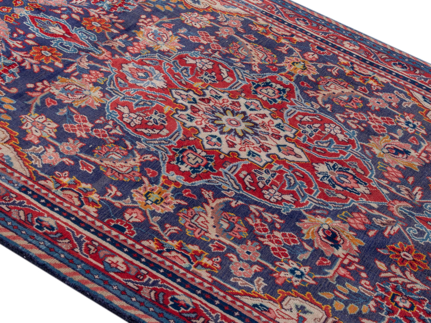 4747 - 4'10" x 10'5"