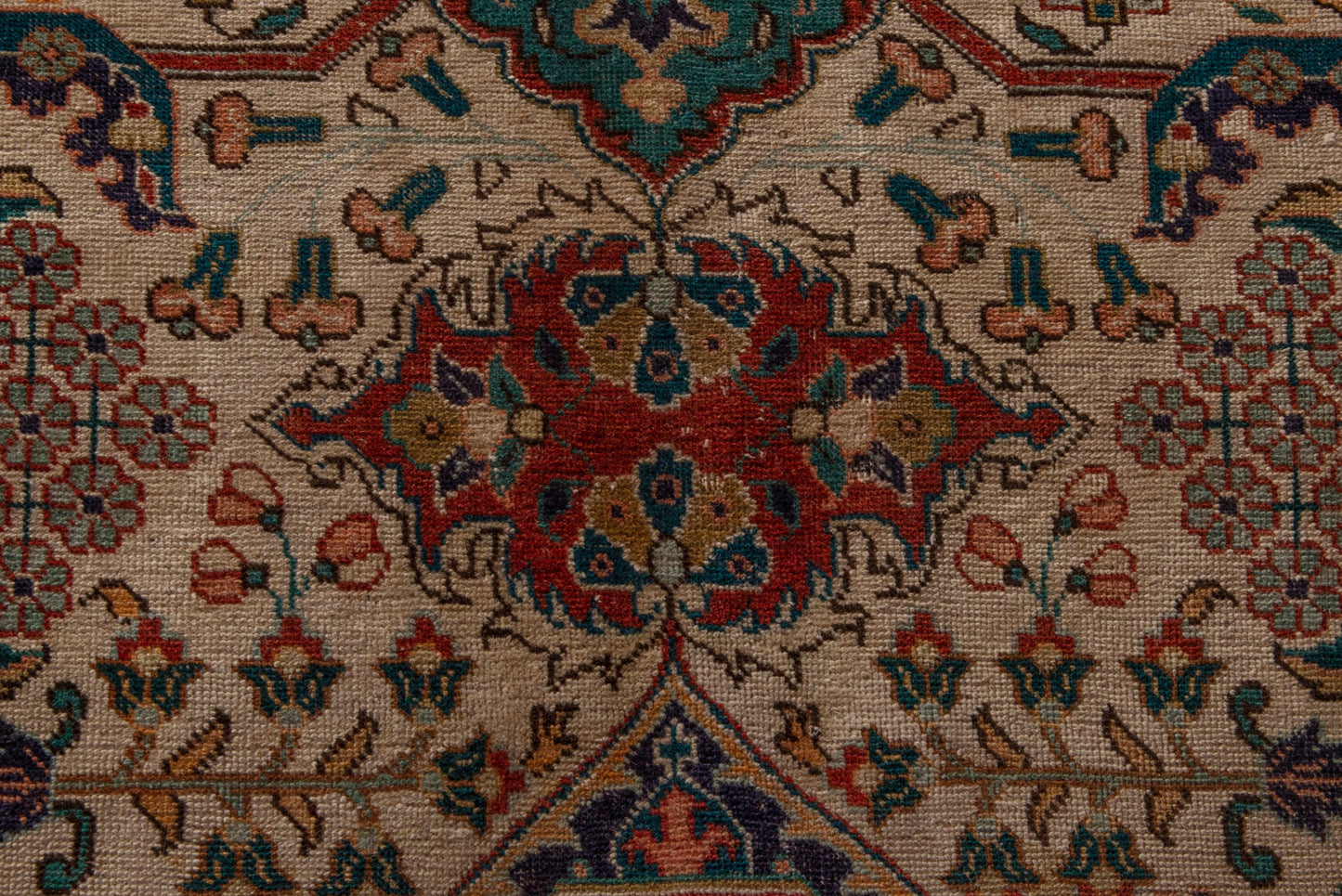 5065 - 9'10" x 15'10"