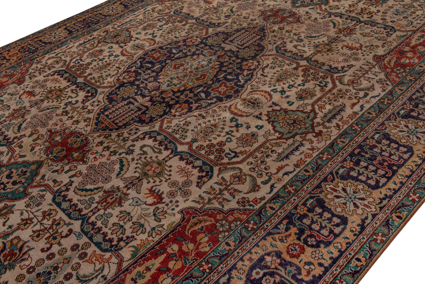 5065 - 9'10" x 15'10"