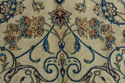 5092 - 9'7" x 12'10"