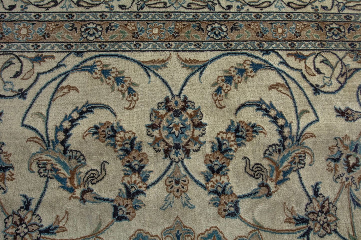 5092 - 9'7" x 12'10"