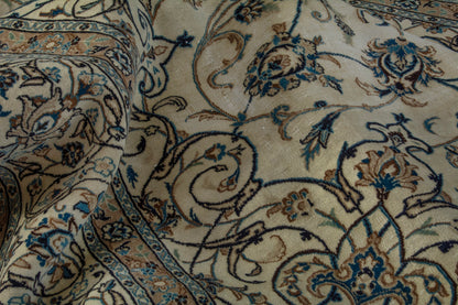 5092 - 9'7" x 12'10"